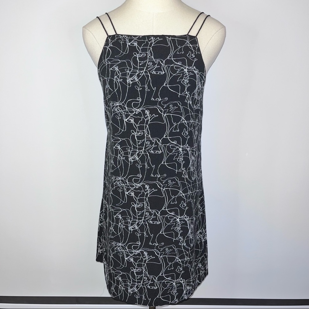 URBAN OUTFITTERS // SILENCE + NOISE Ella Printed Crepe Shift Mini Dress Medium - Picture 4 of 16